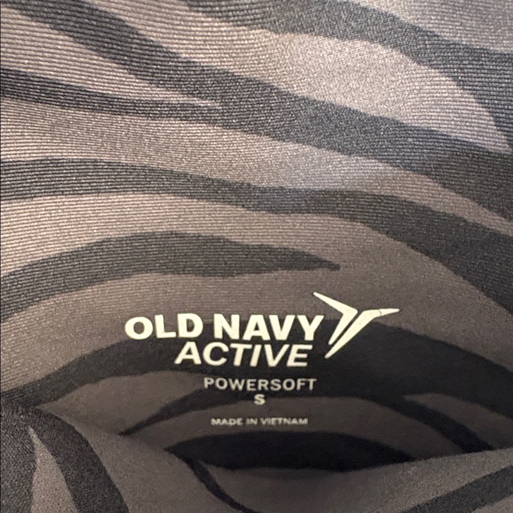 Old Navy Black and Gray Zebra Print Leggings - Picture 2 of 10